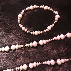 Gray and small dark metal necklace and bracelet!